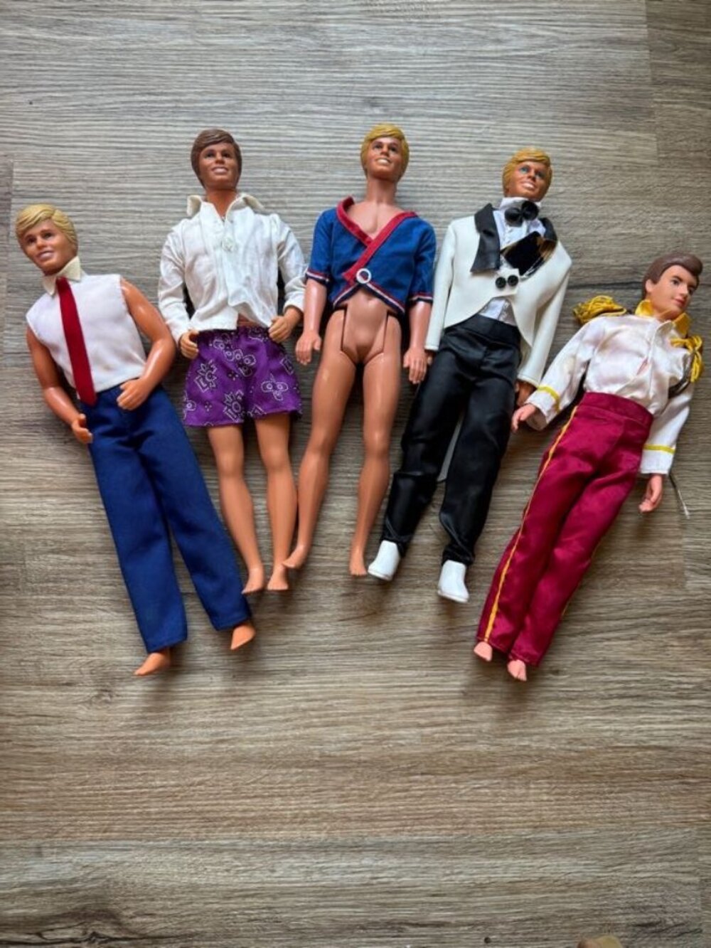 Vintage Barbie ken Mattel superstar lot of 5 ken doll dressed with case included